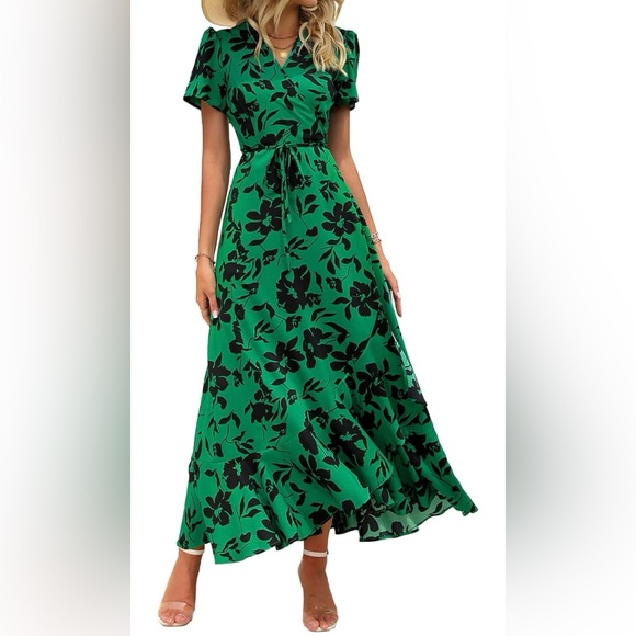 Chic Green Floral Maxi Dress - Picture 3 of 5
